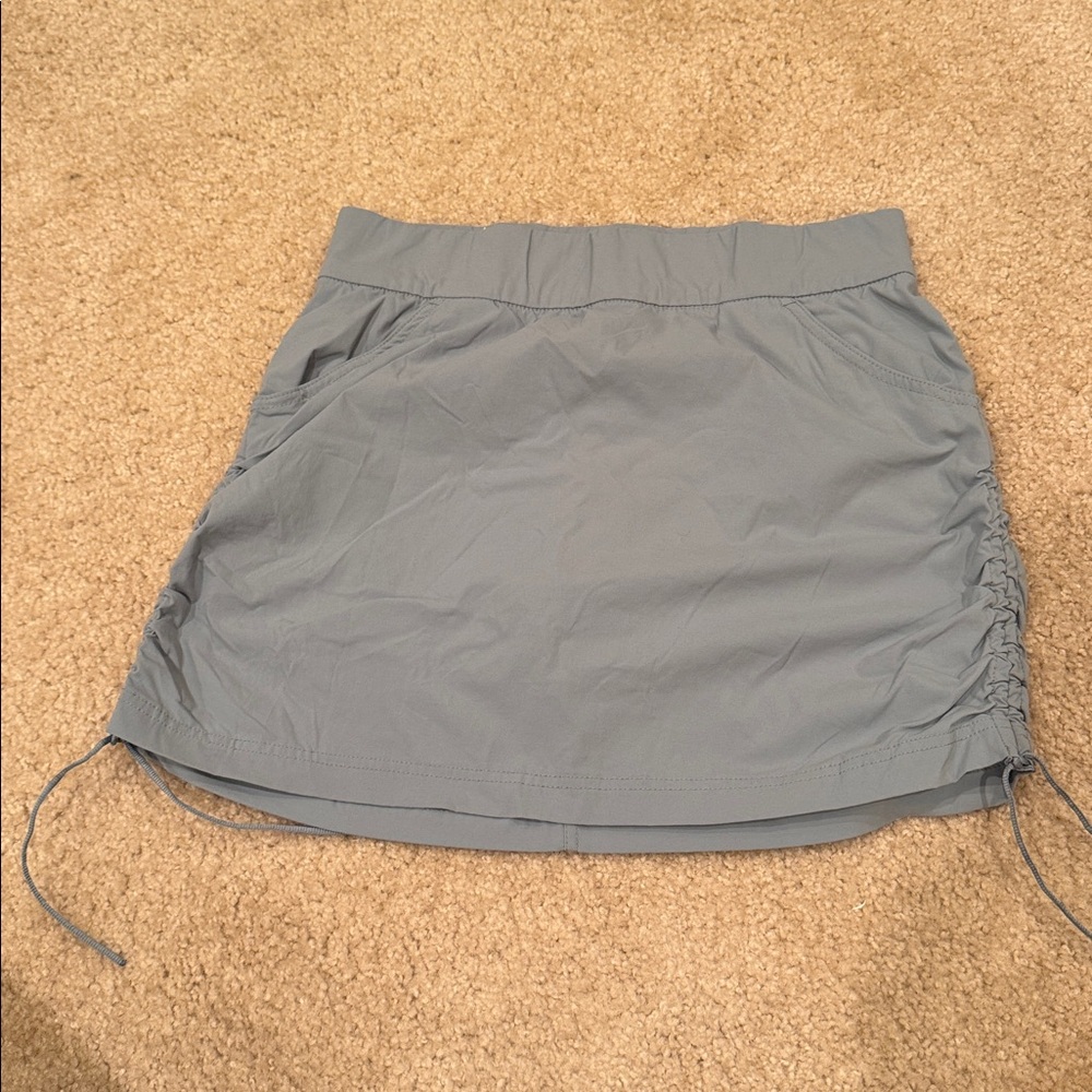Columbia Light Green Skort - size M
